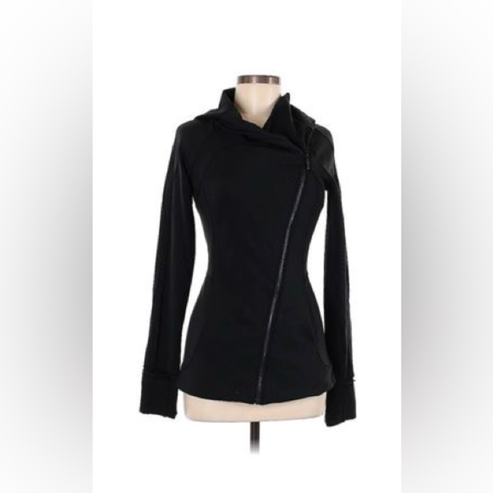 Lululemon Luxtreme hooded zip yoga jacket